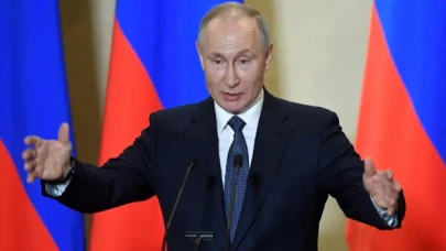 Putin: "Batı dünya ile tehlikeli, kirli bir oyun oynuyor"