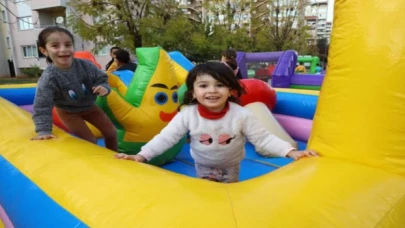 Antalya Döşemealtı’nda çocuklar şenlikte eğlendi