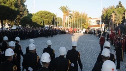 Atatürk Foçada Saygı ve Özlemle Anıldı