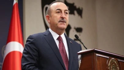 Bakan Çavuşoğlu: ABD’nin teröre verdiği destek son bulmalı