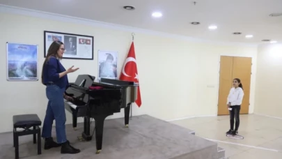 Kartallı çocuklar Sanat Akademisi'nde