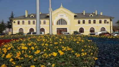 Kayseri Büyükşehir kent estetiğini artırıyor