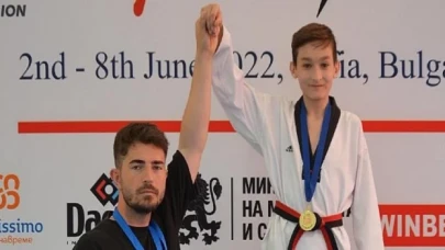 Malkara Belediye Başkanı Ulaş Yurdakul Taekwondo Spor Kulübü Sporcusu Tuğra Ekinciye Başarılar Diledi