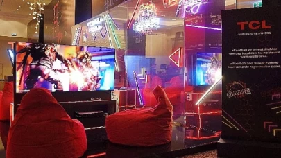 144hz yenileme hızıyla yüksek oyun performansı sunan TCL 98C735, GEG’de oyuncularla buluştu