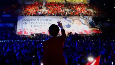 Akşener: Onunla bununla anlaşmayarak değil, milletimizin iradesiyle Başbakan Meral olacak