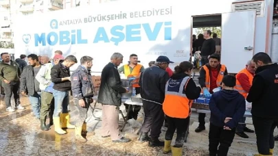 Antalya Büyükşehir Belediyesi saha çalışmalarını sürdürüyor