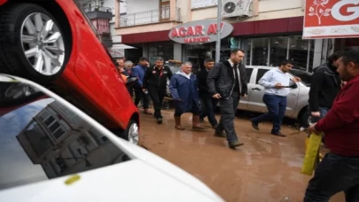 Antalya’da sel felaketinin temizlik ve tespitleri sürüyor