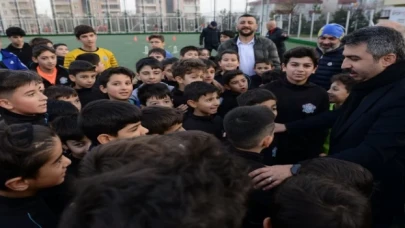 Bursa Yıldırım’da Başkan Yılmaz minik sporcularla buluştu