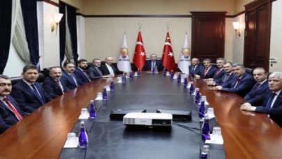 Cumhurbaşkanı Erdoğan, CHP’li büyükşehirlerin grup başkanvekillerini kabul etti