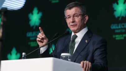 Davutoğlu: Geçiş sürecinin yönetimini tek kişinin eline bırakamayız