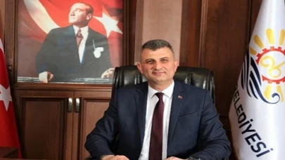 Gölcük Belediye Başkanı Ali Yıldırım Sezer, tüm hemşehrilerinin yeni yılını kutladı.