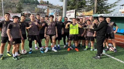 Gürcistan U-17 Futbol Takımı ”Aragvelebi” Spor Kenti Gölcük’te Kamp Yaptı