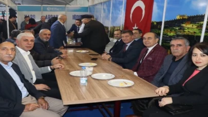 İzmit Belediyesi’nden ’yöresel’ ziyaret