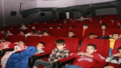 Köyden indim sinemaya! Çocuklar ilk kez dijital sinema keyfi yaşadı