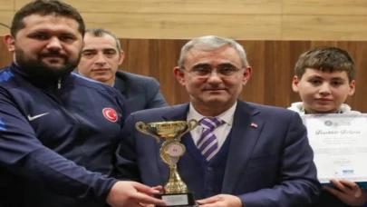 Kütahya’nın başarılı sporcuları ödüllendirildi