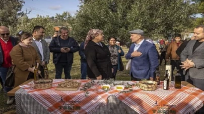 Tunç Soyer: Zeytine saygıda kusur etmemek gerek