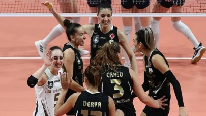 VakıfBank, PTT’ye set vermedi