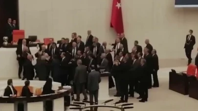 Yumruk atan Milletvekili'nden açıklama: Genel Kurul’da zaman zaman böyle şeyler olur, özür dilemeyeceğim