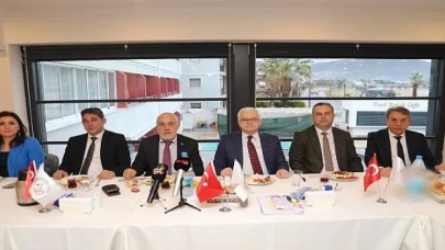 Burhaniye Belediye Başkanı Ali Kemal Deveciler Gazetecilerle Buluştu