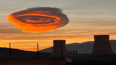 Bursa semalarında UFO bulutları şaşırttı!