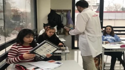 Çınar Akademi’den ara tatilde hediye test kitabı