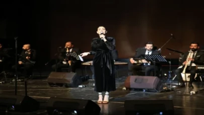 Elif Buse Doğan’la Bursa’da müzik dolu gece