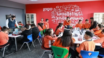 Logo Yazılım “Hayallerini Kodlayanlar” projesi kapsamında İzmir’de Robotik Kodlama Atölyesi açtı