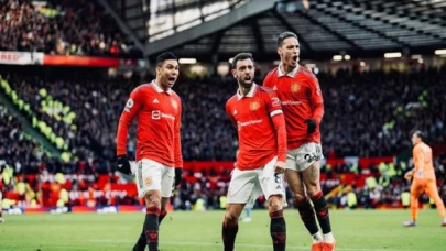 Manchester United geriden gelip kazandı: Manchester United 2-1 Manchester City