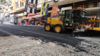 Projeyi tamamlayamayan belediye çareyi asfaltta buldu