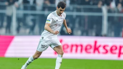 Salih Uçan 1 yıl daha Beşiktaş'ta