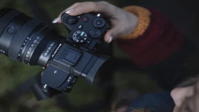 Sony, Yeni Ultra Geniş Açılı Lensi FE 20-70mm F4 G ile Standart Zum Lens Tanımını Yeniden Yazıyor