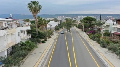 Taşucu’da yolları yeni yüzüne kavuşturdu