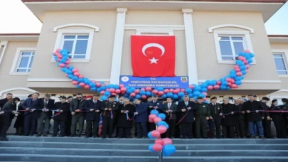 Vali Çiçek’ten Yeşilhisar İlçe Jandarma binası açılışı