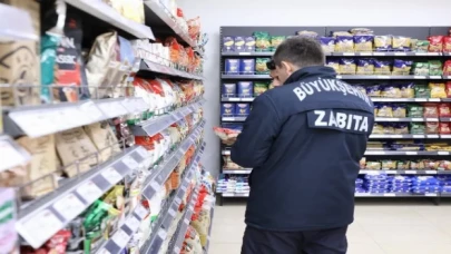 Zabıtadan marketlere baskın denetim