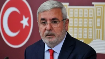 AK Parti’li Mehmet Metiner tepki çeken paylaşımını sildi