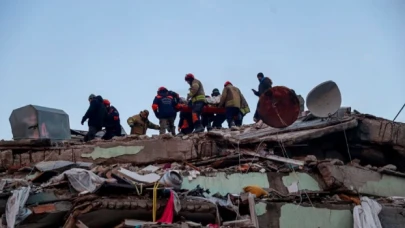 Avusturya ordusu şiddet olayları sebebiyle deprem bölgesindeki arama-kurtarma çalışmalarına son verdi