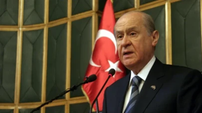 Bahçeli'den, AFAD'a 1 milyonluk yardım