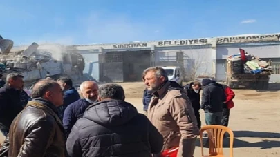 Başkan Sezer Hatay İçin Çalışmaya Devam Ediyor