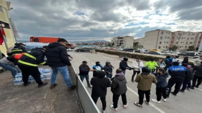 Bergama’dan bölgeye 11. tır yola çıktı