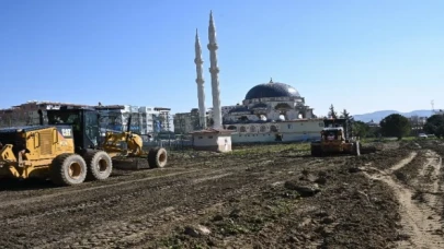 Bursa, Hatay’da barınma için kolları sıvadı