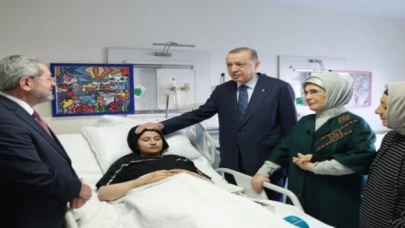 Cumhurbaşkanı Erdoğan, Ankara’da tedavi gören afetzedeleri ziyaret etti