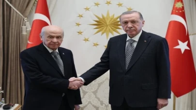 Cumhurbaşkanı Erdoğan, Bahçeli’yi Külliye’de kabul etti