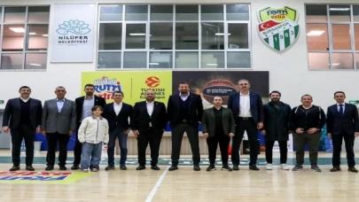 Hidayet Türkoğlu’ndan Frutti Extra Bursaspor’a ziyaret