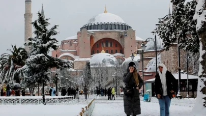 İstanbul'da yarın okullar tatil edildi!