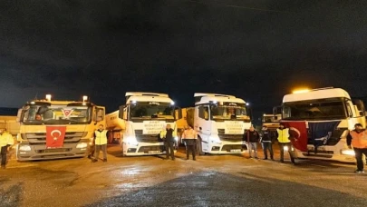 İzmir Büyükşehir Belediyesi’nin iş makineleri yola çıktı