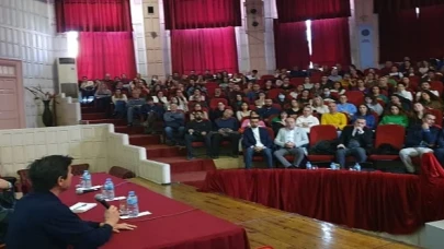 İzmir İl Milli Eğitim Müdürlüğünün ”Afet Sonrası Okulda Ruh Sağlığı” Konferansı Gerçekleştirildi