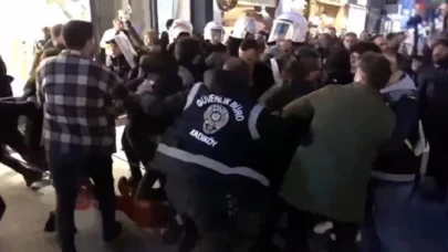 Kadıköy’de polis müdahalesi! Çok sayıda kişi gözaltına alındı