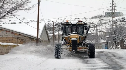 Kayseri Talas’ta kar çalışmaları tam gaz