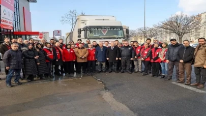 Kayseri Talas’tan deprem bölgesine 4’.üncü tır