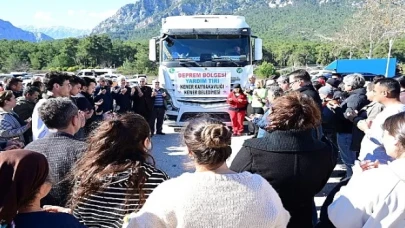 Kemer’den iki yardım tırı daha yola çıktı